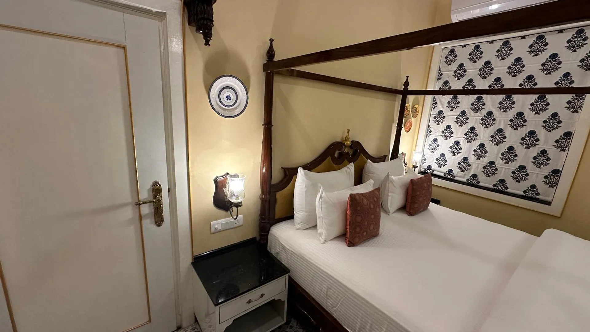 The Coral Court Homestay Agra  Agra (Uttar Pradesh)