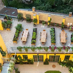https://serenity-suite.vienna-besthotels.com
