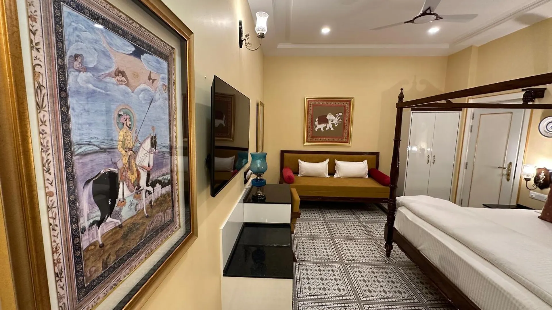 The Coral Court Homestay Agra